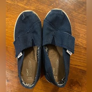 Toms navy kids size 10 (toddler10)